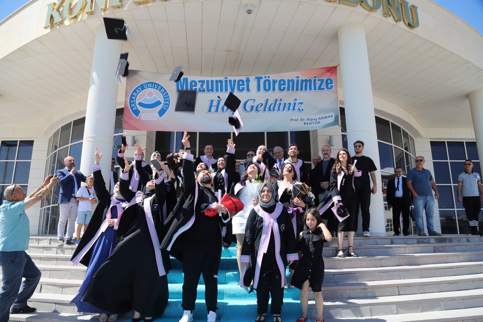 ASÜ’de mezuniyet törenleri  Güzelyurt MYO ile sona erdi